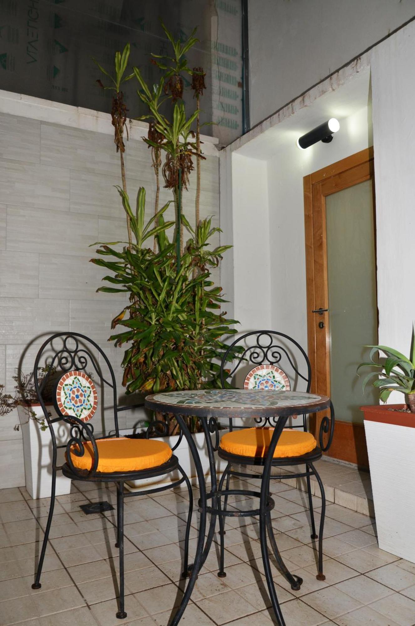 Conte Cavour Apartment Brindisi Bagian luar foto